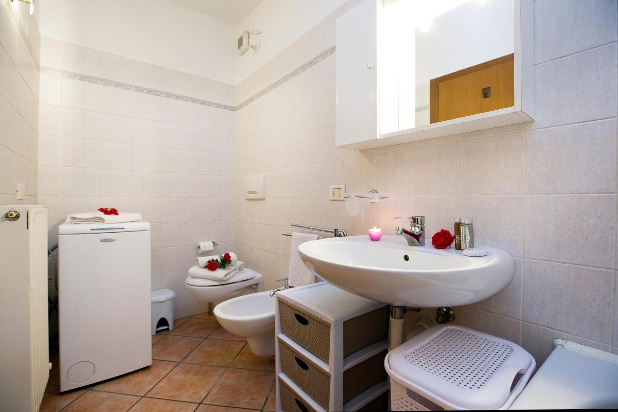 Appartamento Centro Storico Riva 2 - Happy Rentals מראה חיצוני תמונה